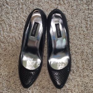 white house black market wedges